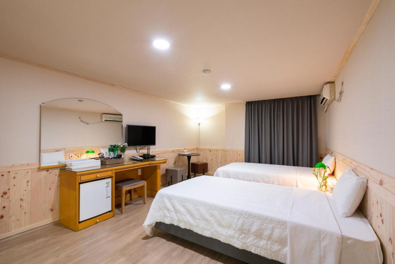 New Jeju Hotel Kültér fotó